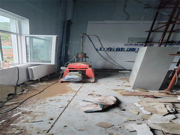 凤阳地基基础下沉墙体裂缝加固注浆顶升施工